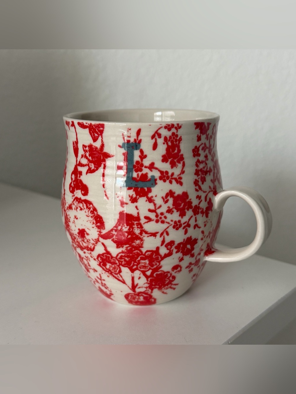Anthropologie Homegrown Monogram Letter “L” Initial Red Floral Mug